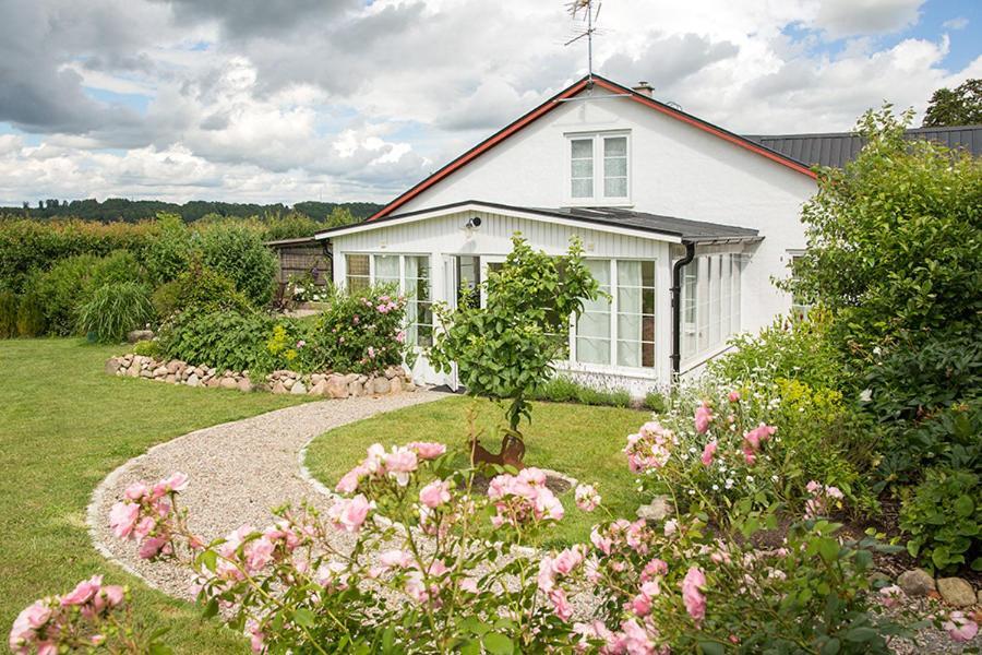 Blomstertantens Hus Trelleborg Exterior photo