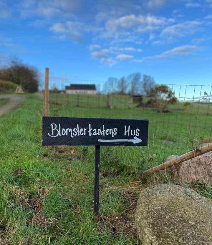 Blomstertantens Hus Trelleborg Exterior photo